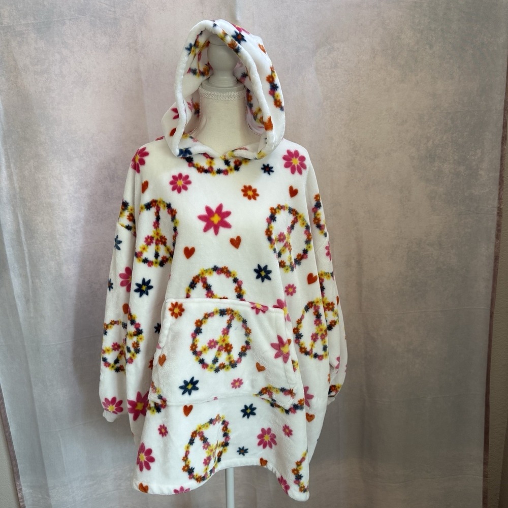 THROWZY MARLO LORENZ PULLOVER  Peace Signs PINK Flowers One Size
